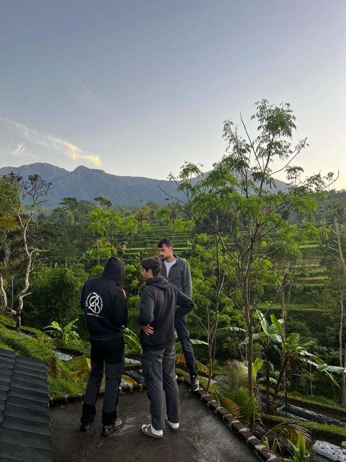 Tetebatu Fullmoon Hotel Exterior photo