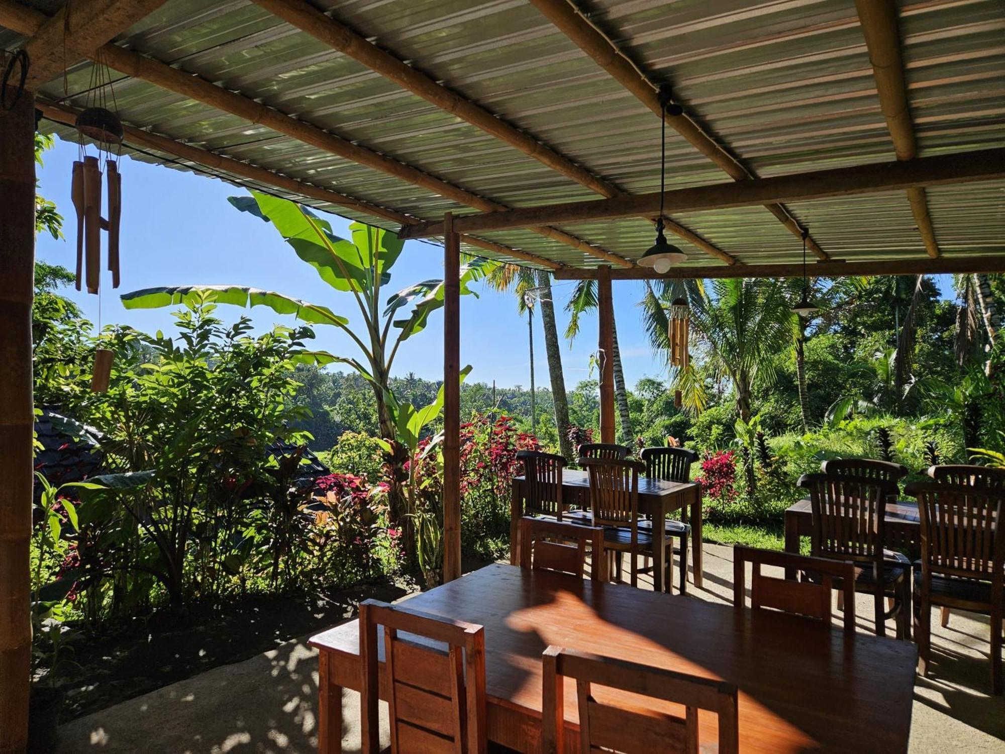 Tetebatu Fullmoon Hotel Exterior photo